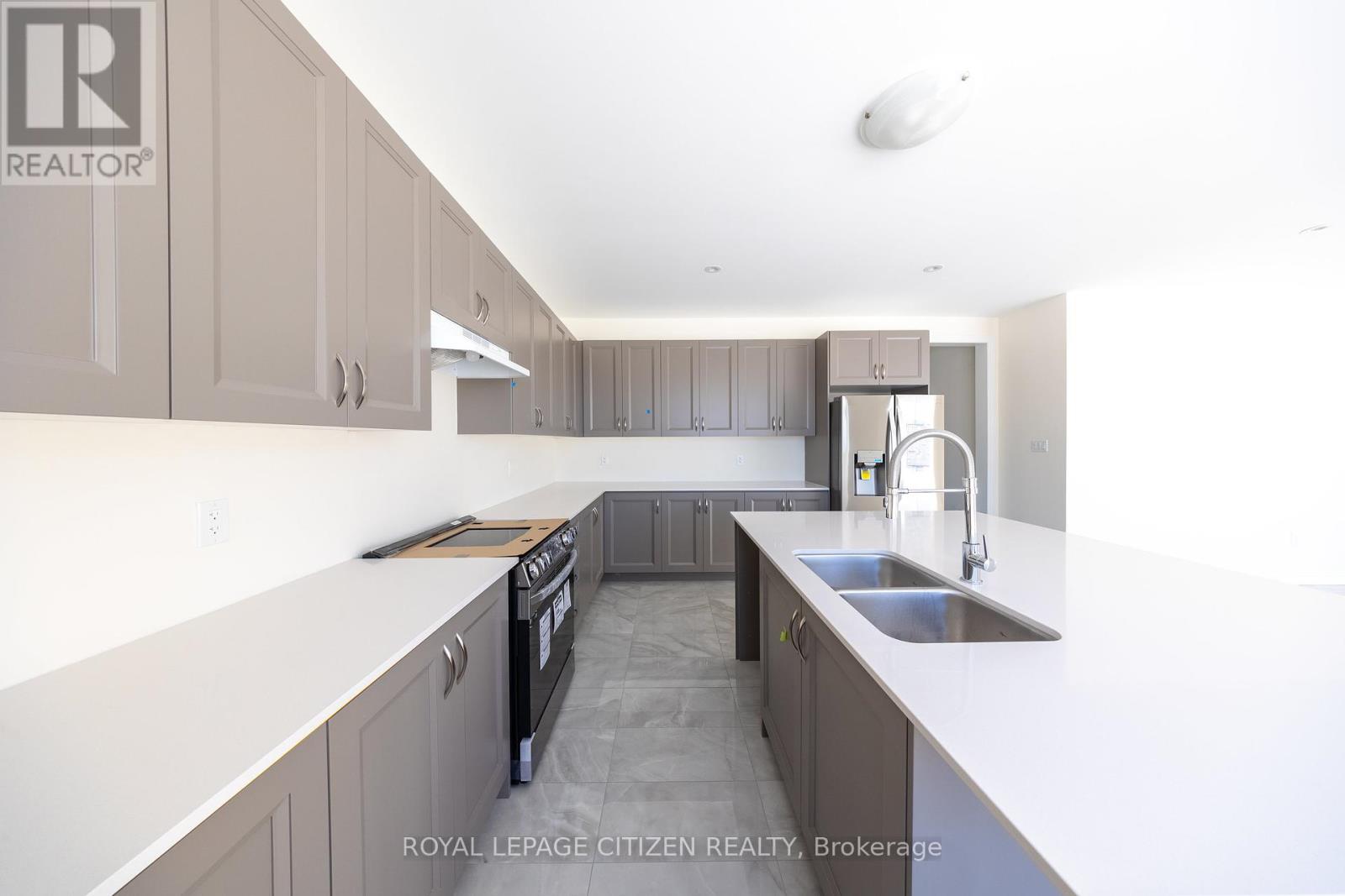 96 Golden Meadows Drive Property Photo 12