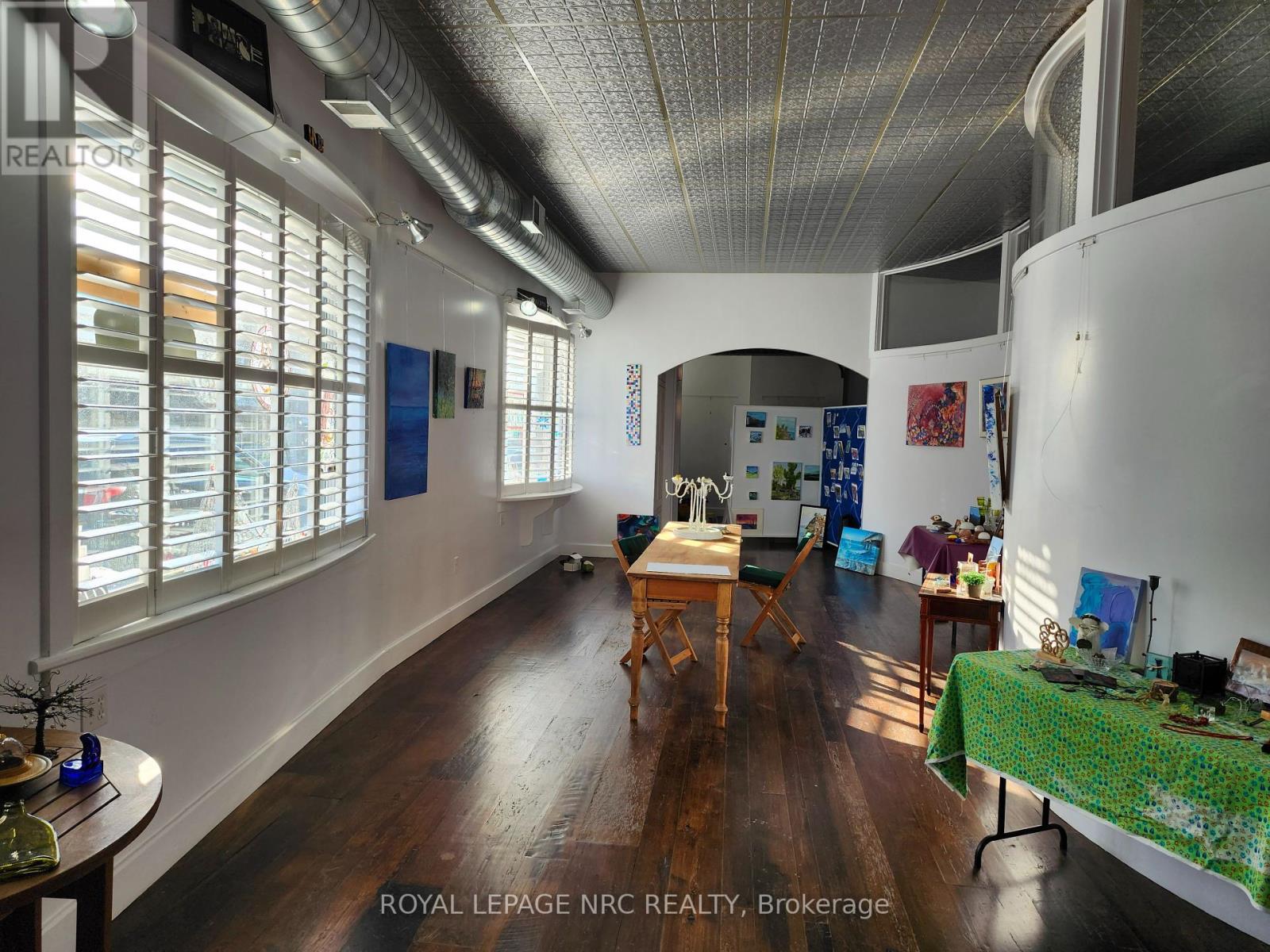 1 Clarence Street Property Photo 16