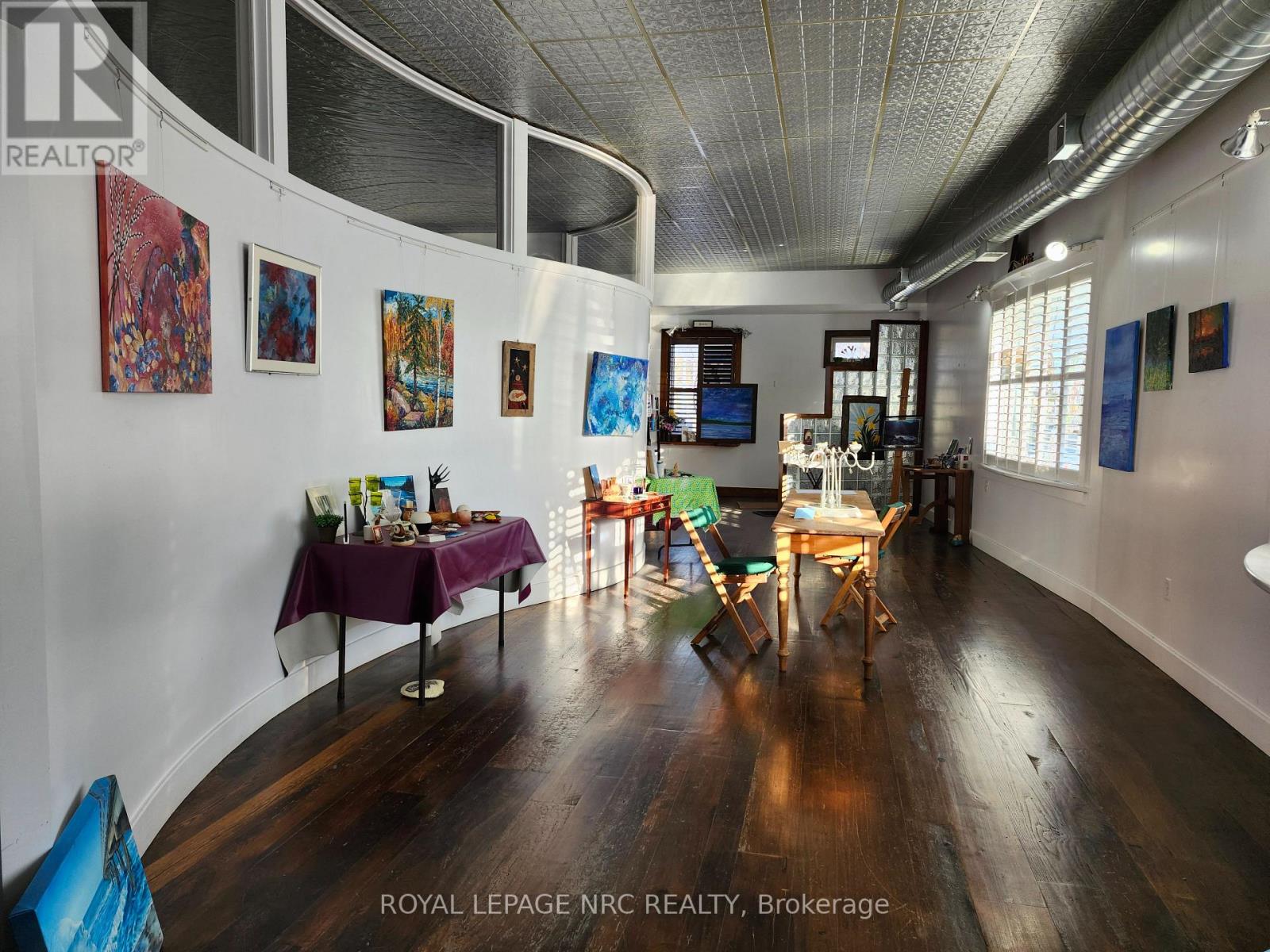 1 Clarence Street Property Photo 21