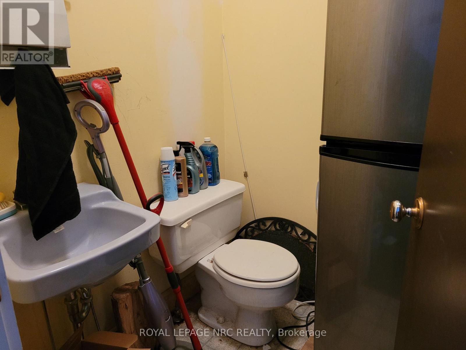 1 Clarence Street Property Photo 23