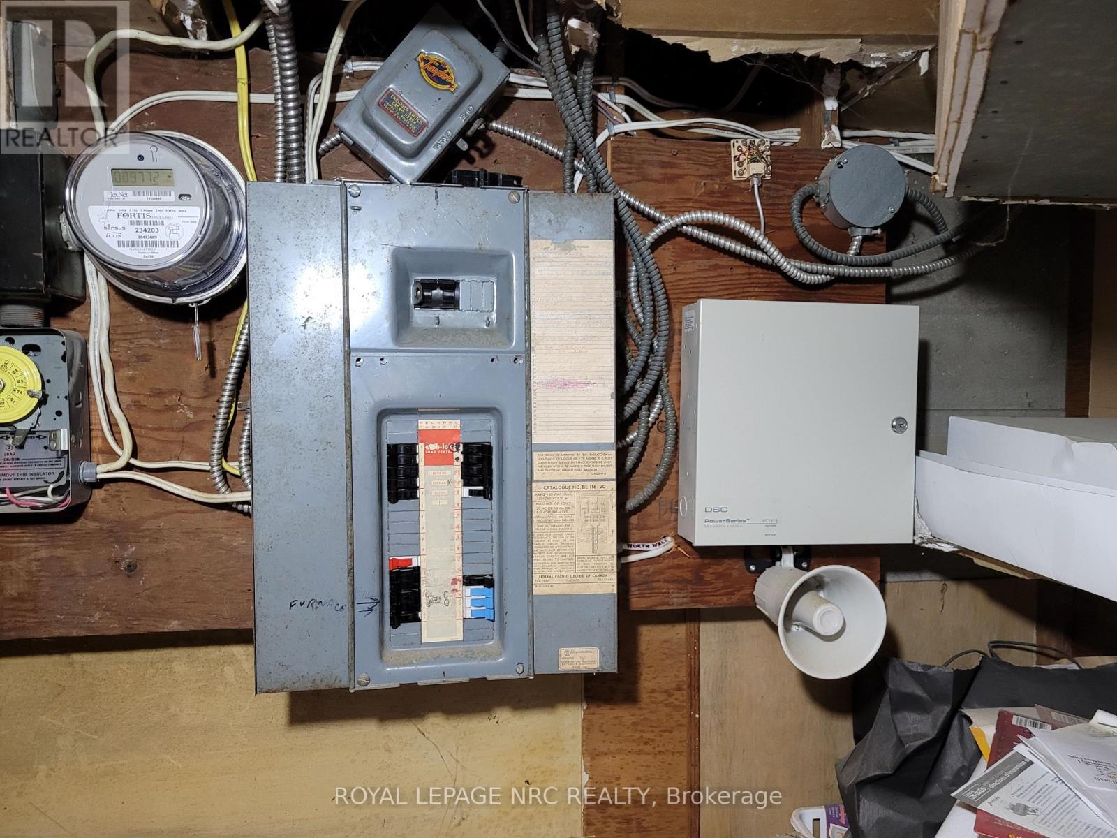 1 Clarence Street Property Photo 27