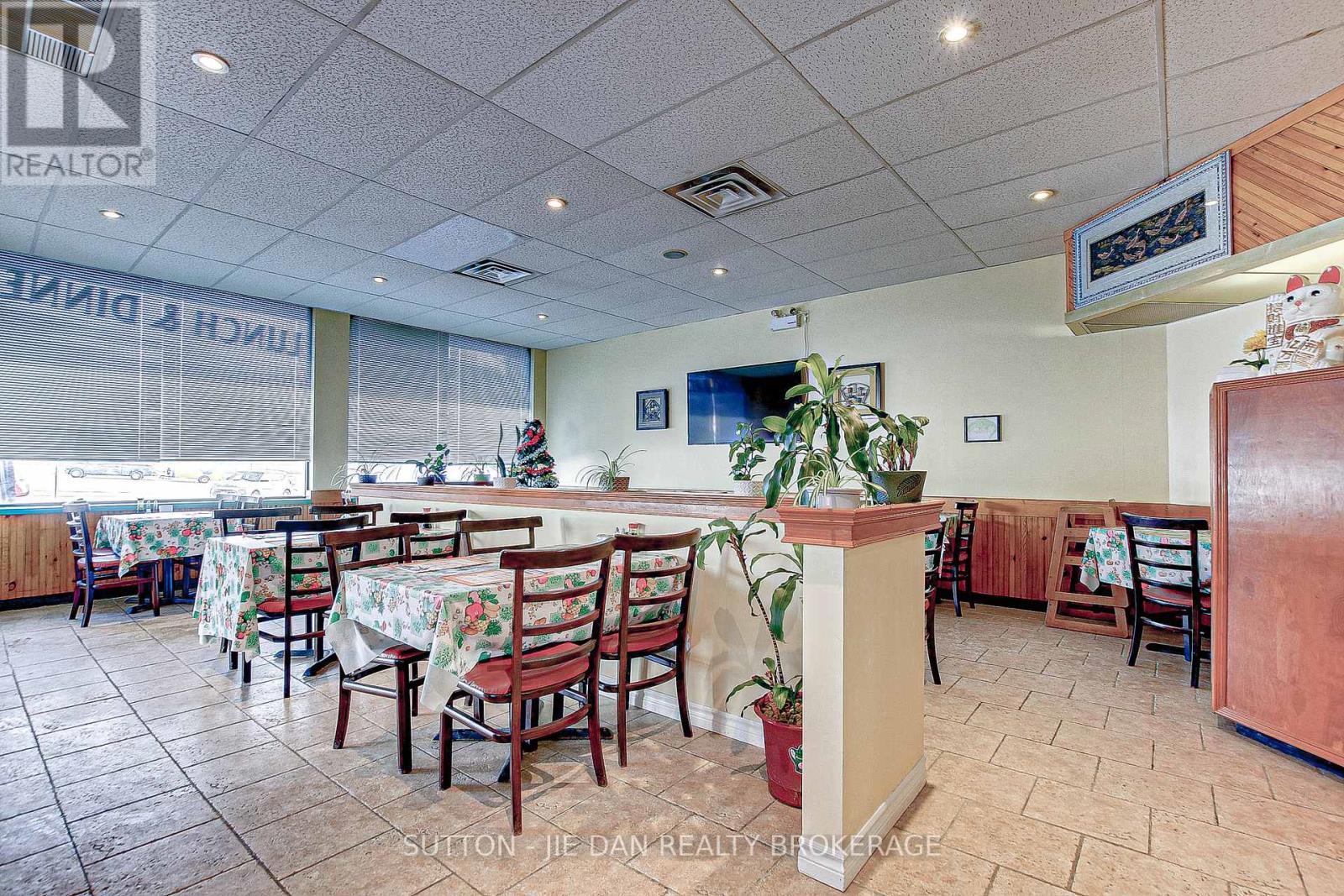 D - 99 Thames Street Property Photo 5