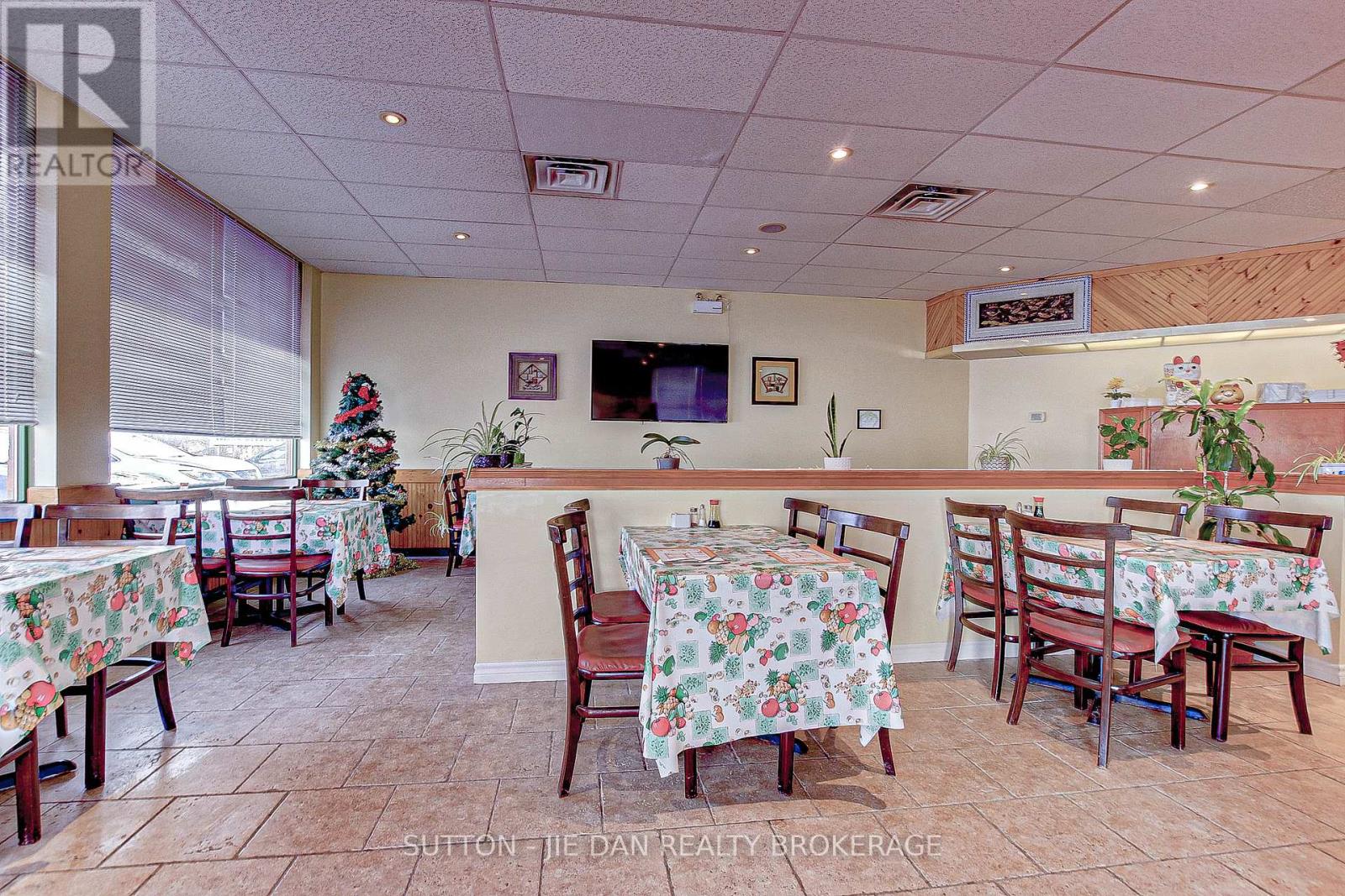 D - 99 Thames Street Property Photo 7