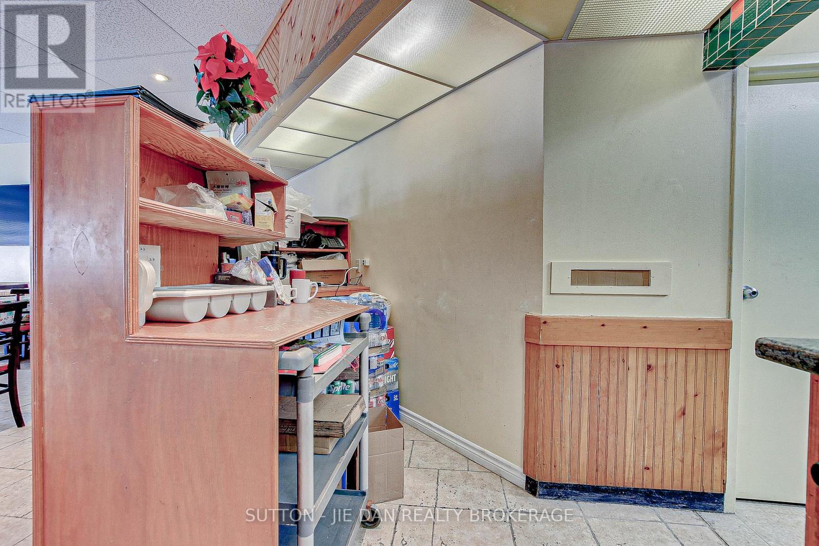 D - 99 Thames Street Property Photo 13