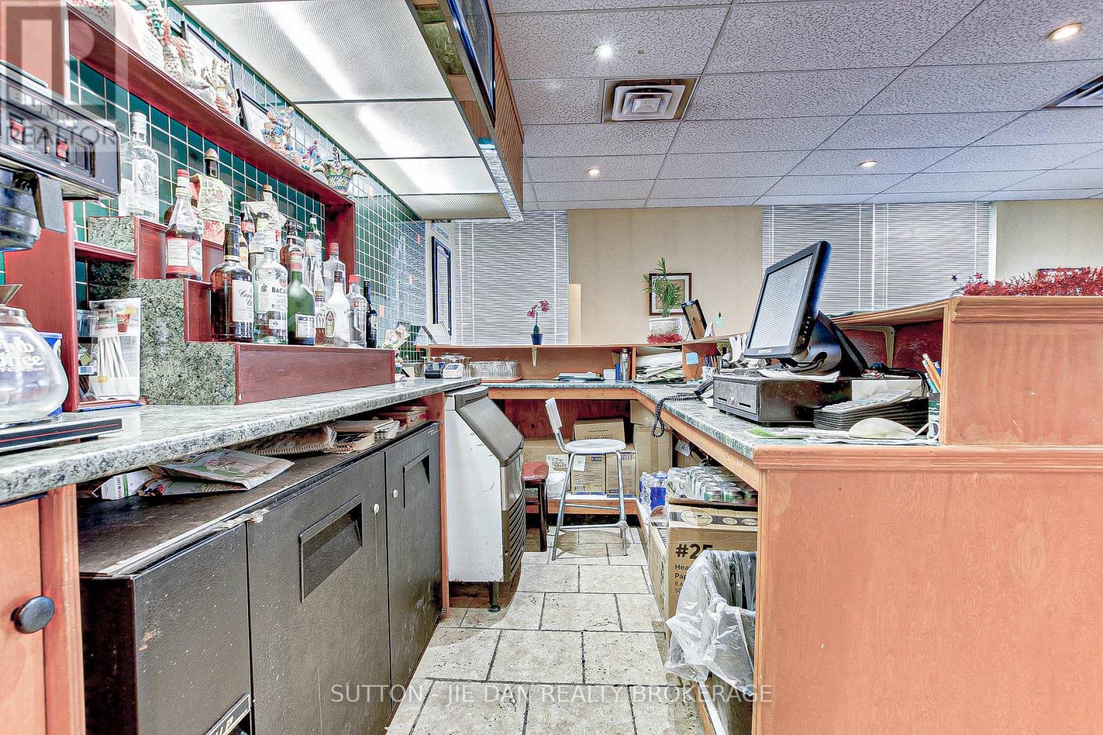 D - 99 Thames Street Property Photo 14
