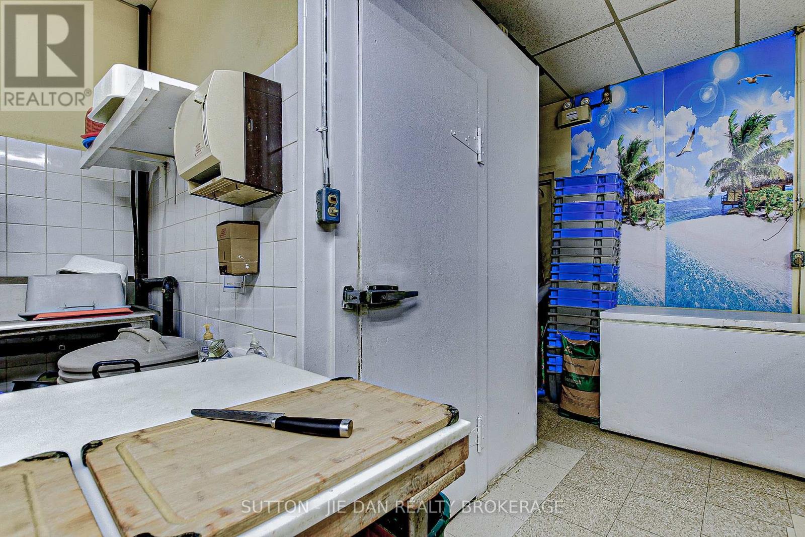 D - 99 Thames Street Property Photo 19