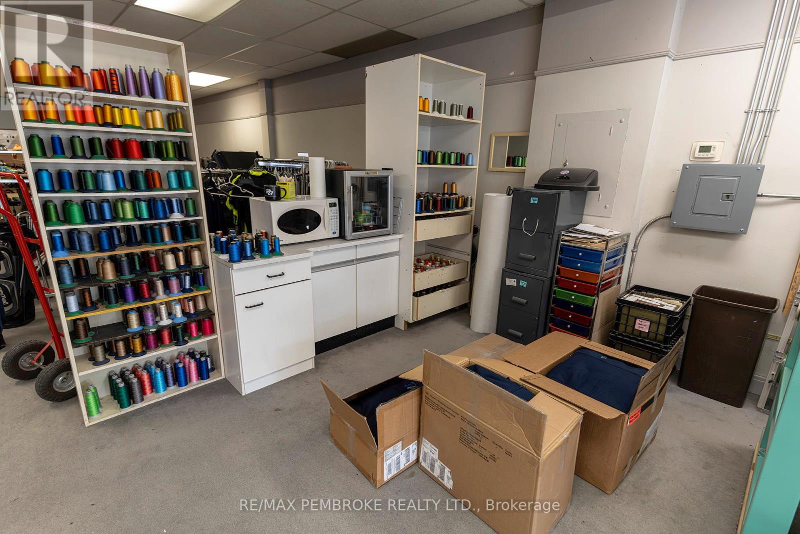 45 Pembroke Street W Property Photo 9