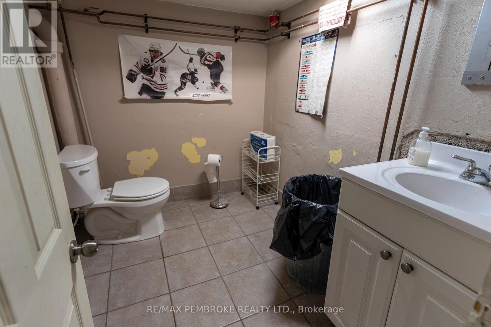 45 Pembroke Street W Property Photo 14