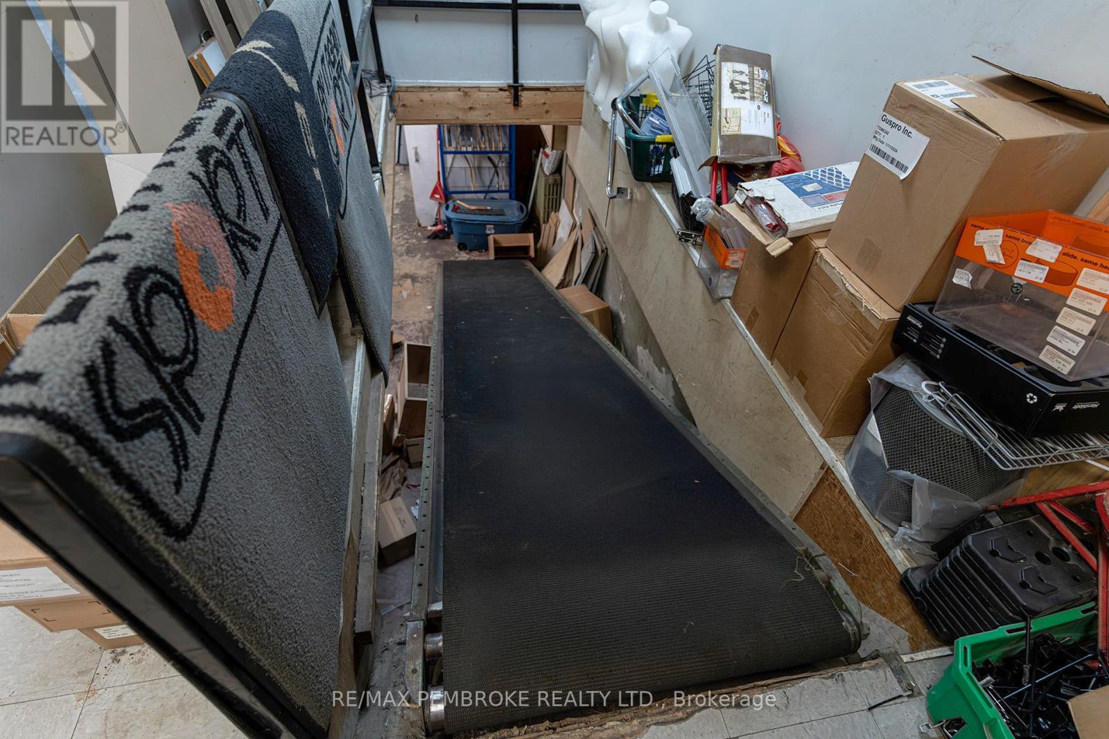 45 Pembroke Street W Property Photo 17