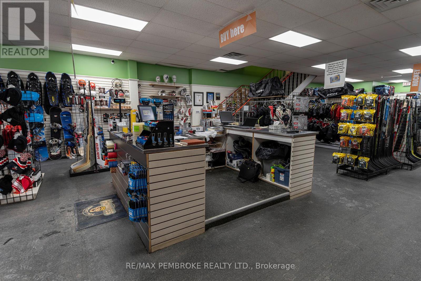 45 Pembroke Street W Property Photo 25