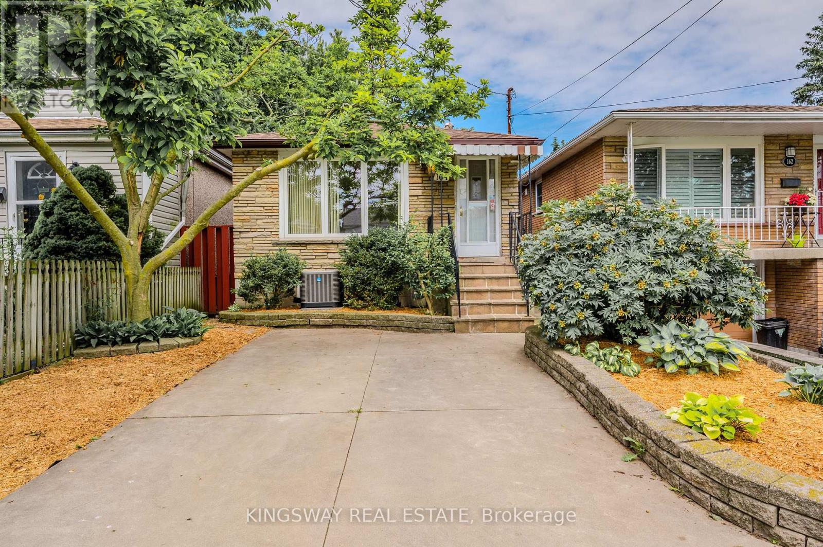 164 East 23rd Street Property Photo 1