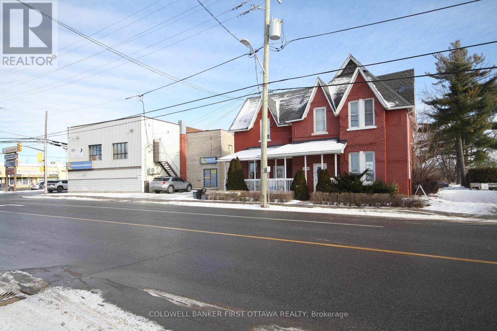 866 Notre Dame Street Property Photo 15