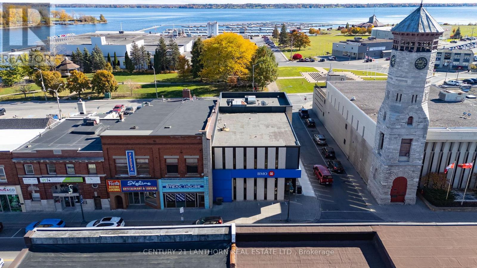 55 Dundas Street W Property Photo 5