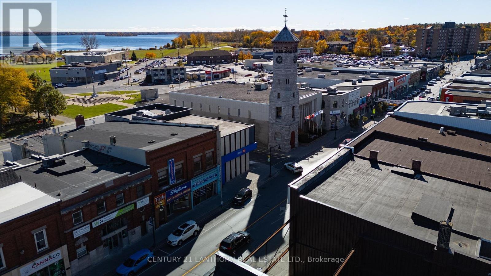 55 Dundas Street W Property Photo 6