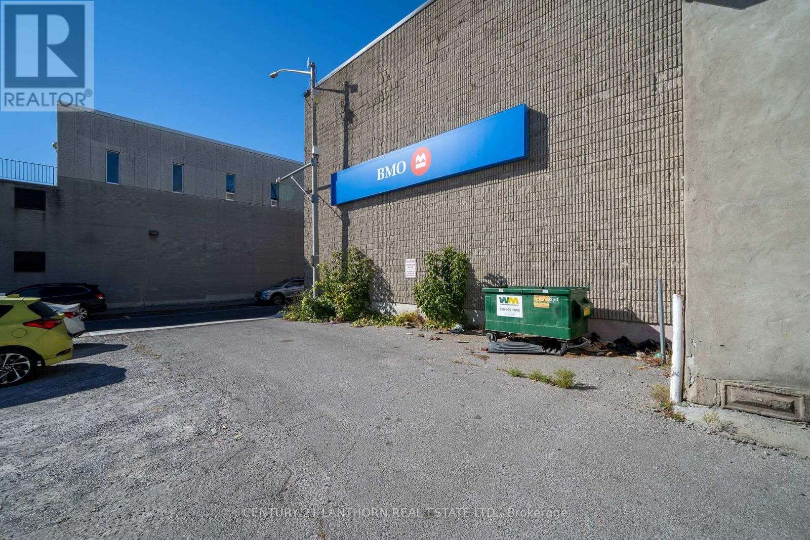 55 Dundas Street W Property Photo 16