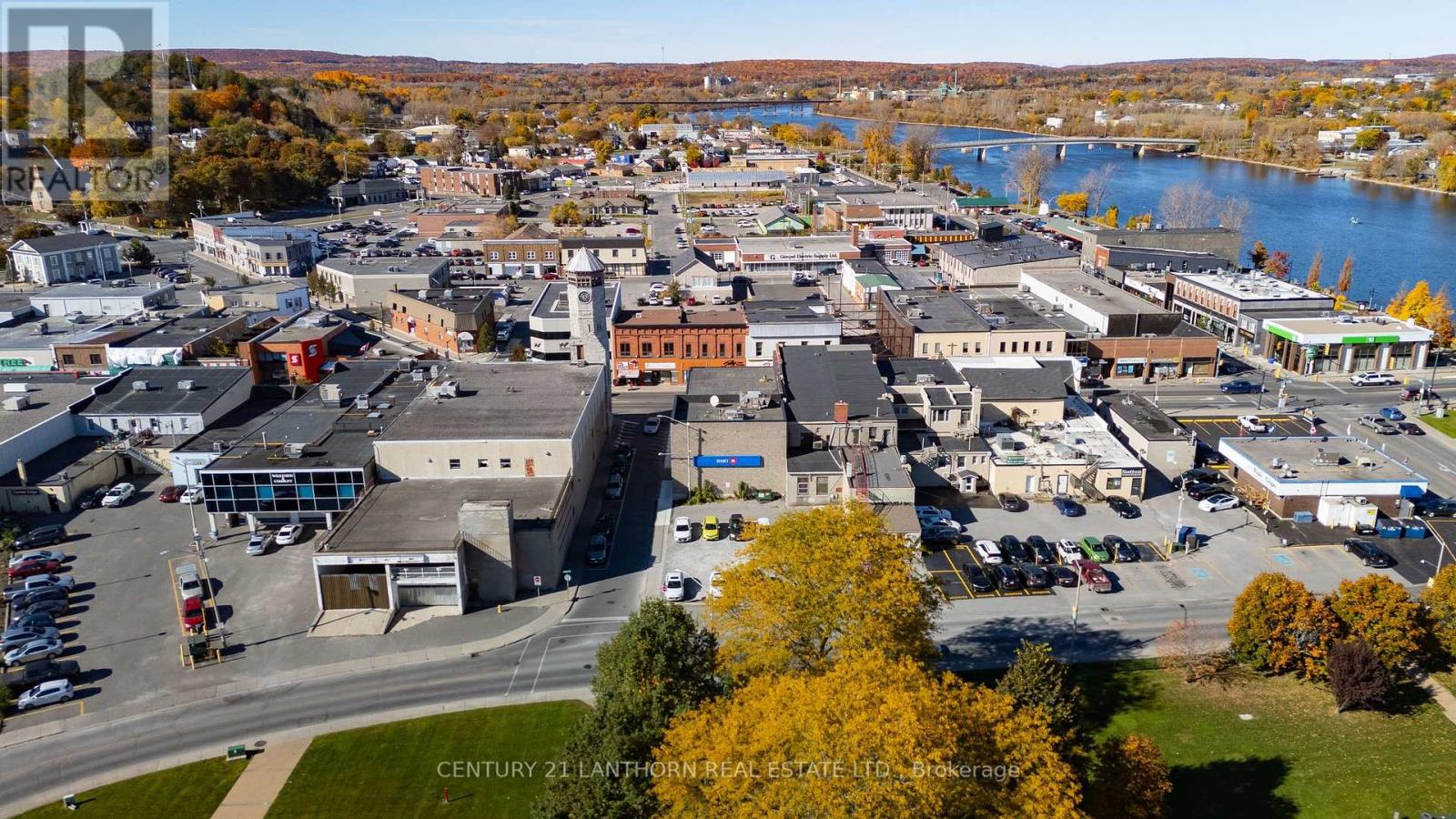 55 Dundas Street W Property Photo 28
