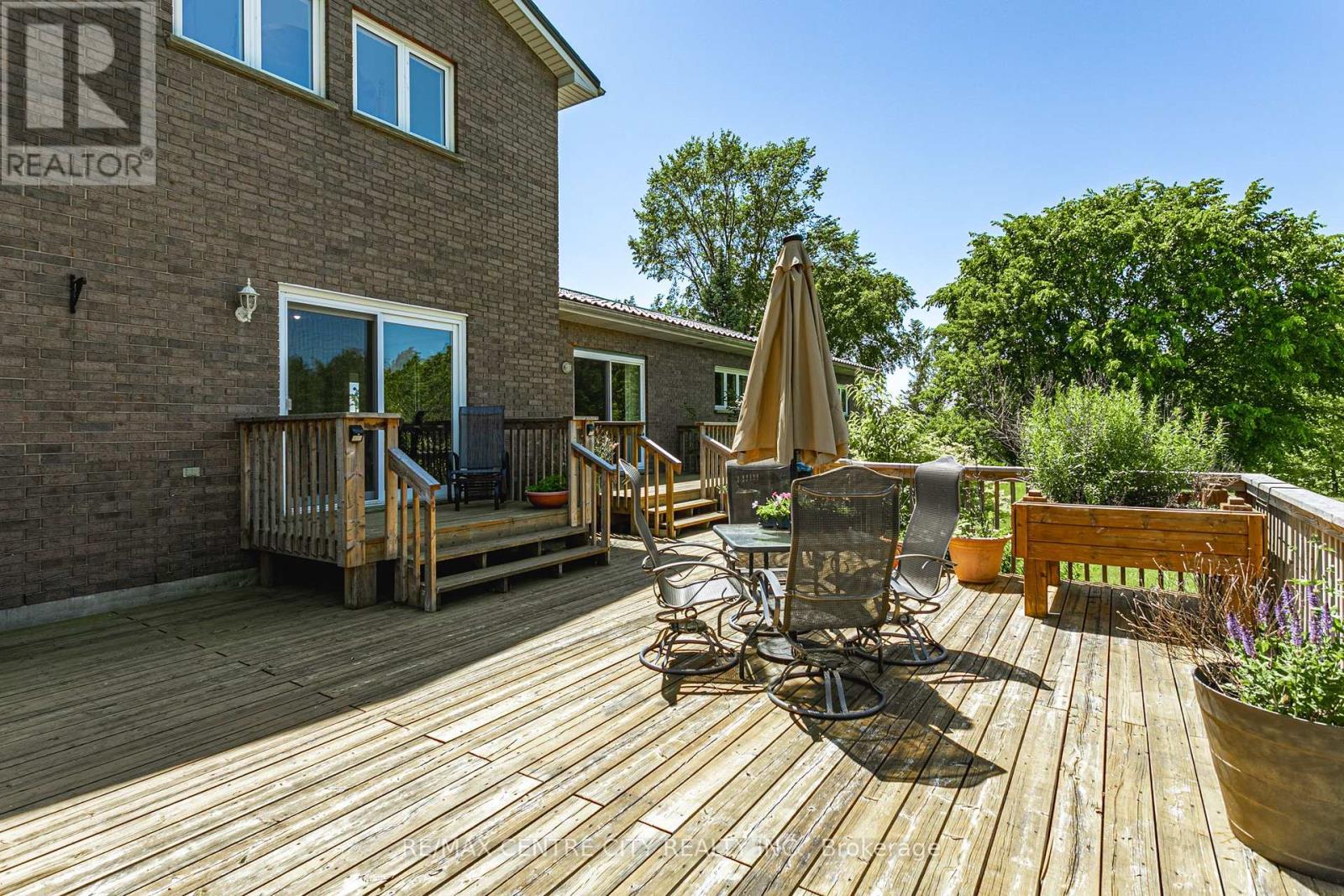 15260 Furnival Road Property Photo 32