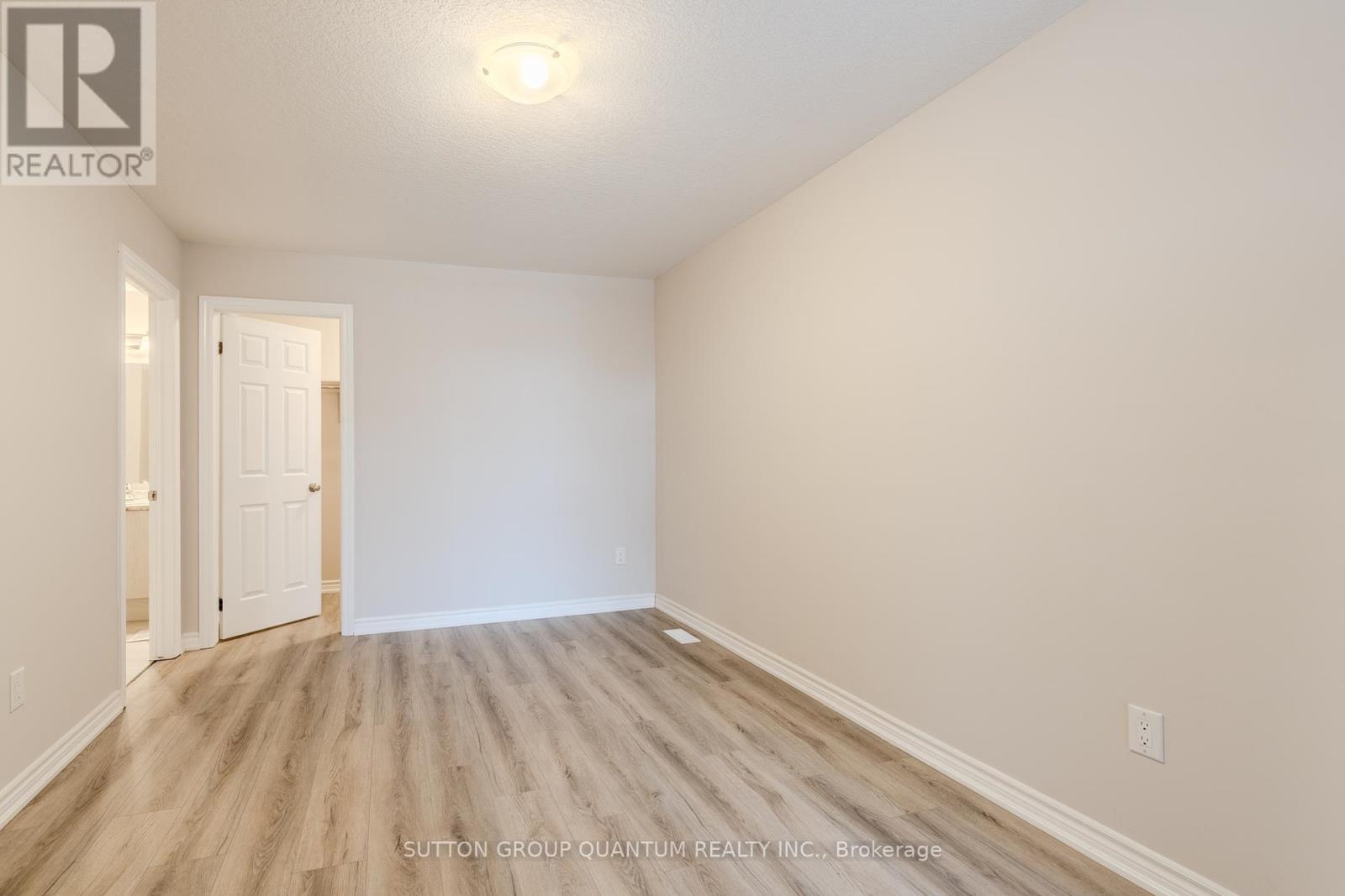 85 - 677 Park Road N Property Photo 28