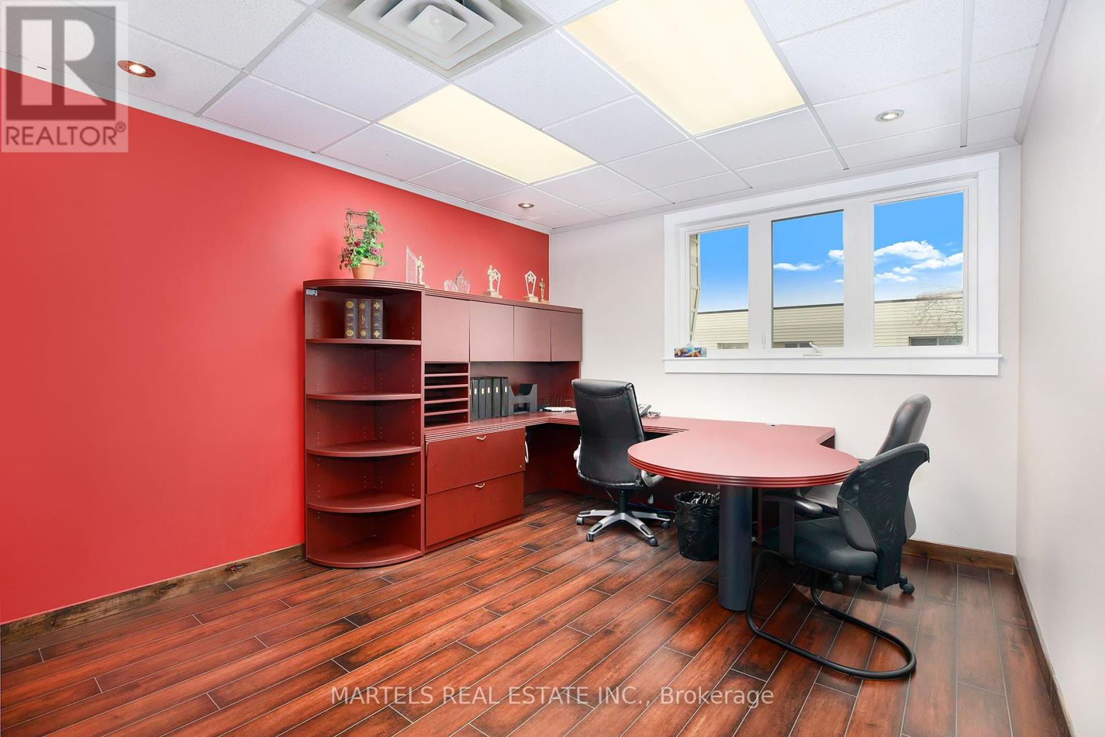 14 - 5480 Canotek Road Property Photo 21