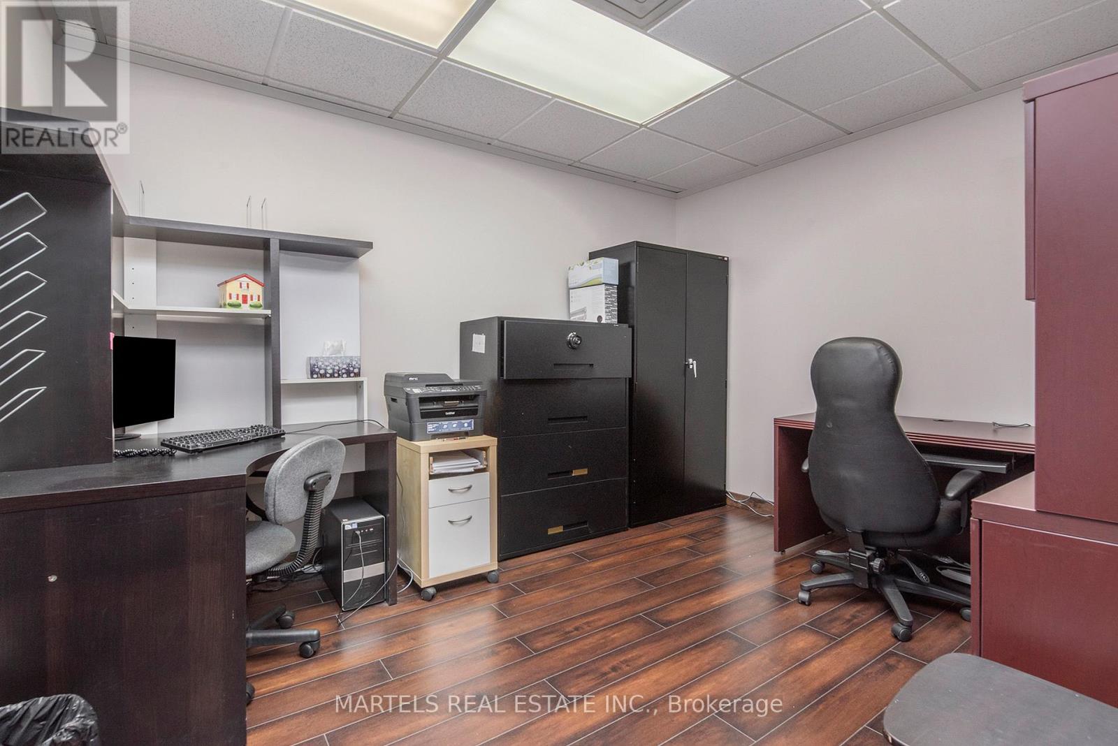 14 - 5480 Canotek Road Property Photo 26