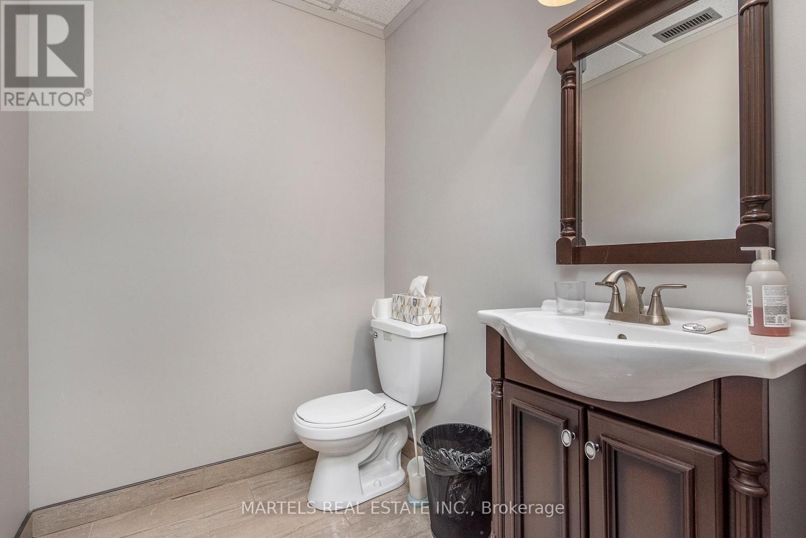14 - 5480 Canotek Road Property Photo 28