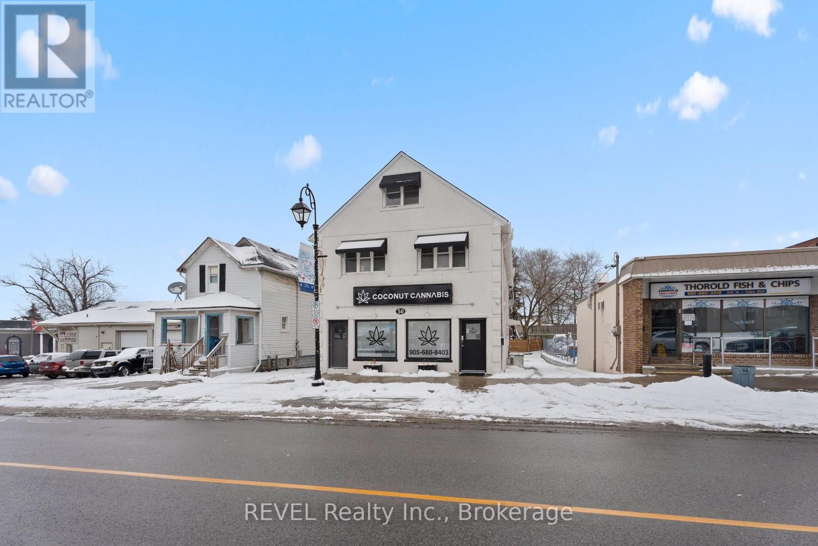 50 Front Street N Property Photo 1