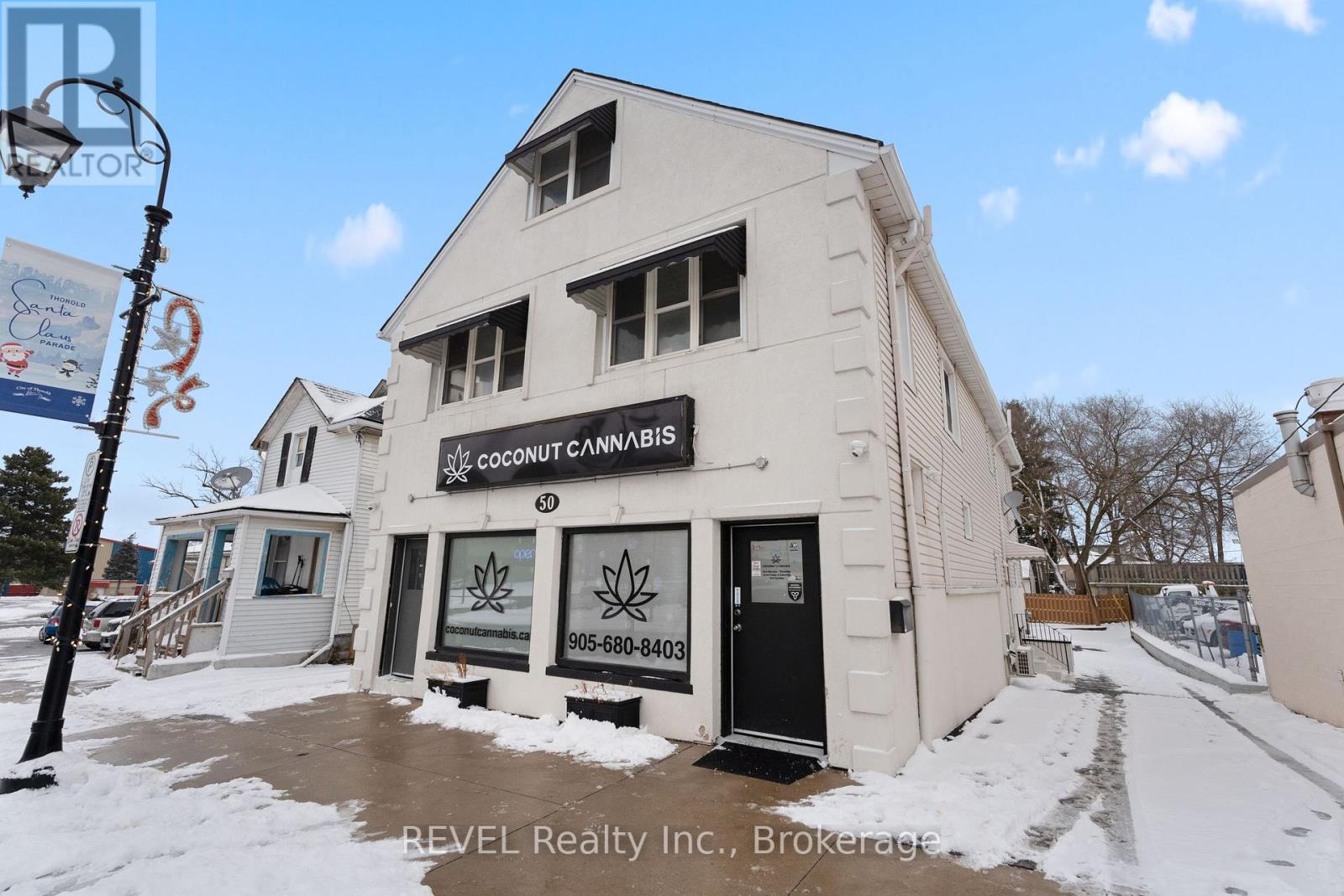 50 Front Street N Property Photo 3