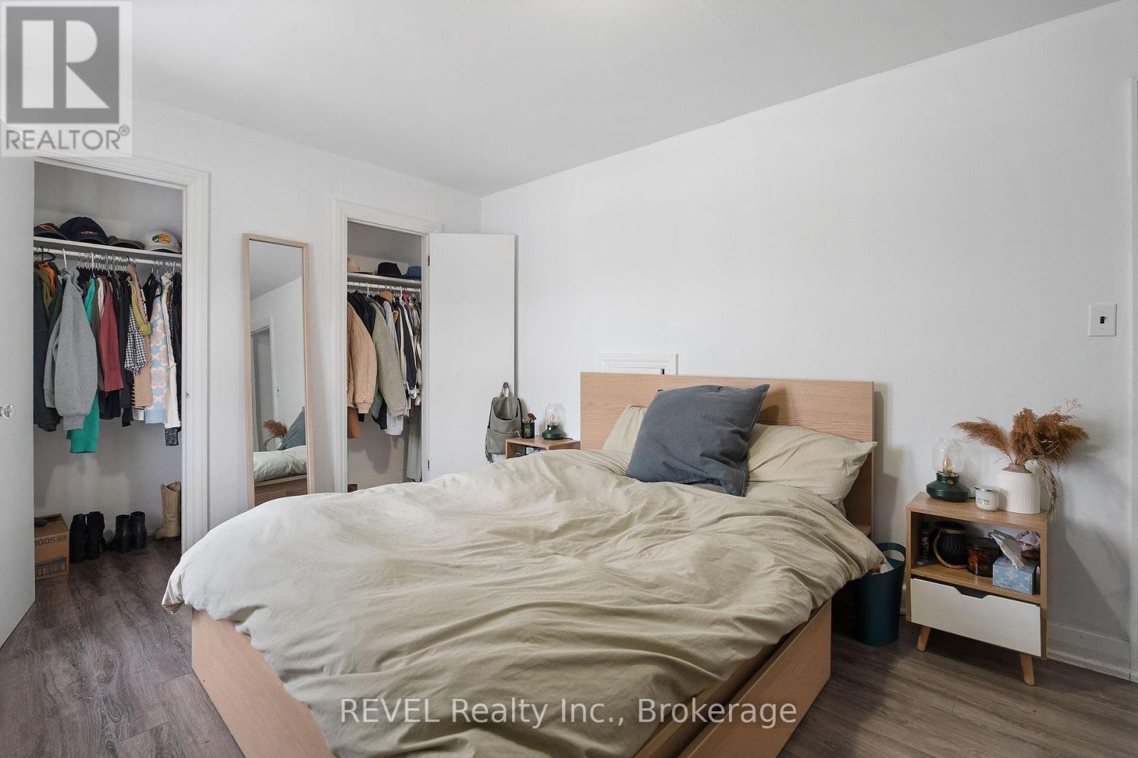 50 Front Street N Property Photo 13