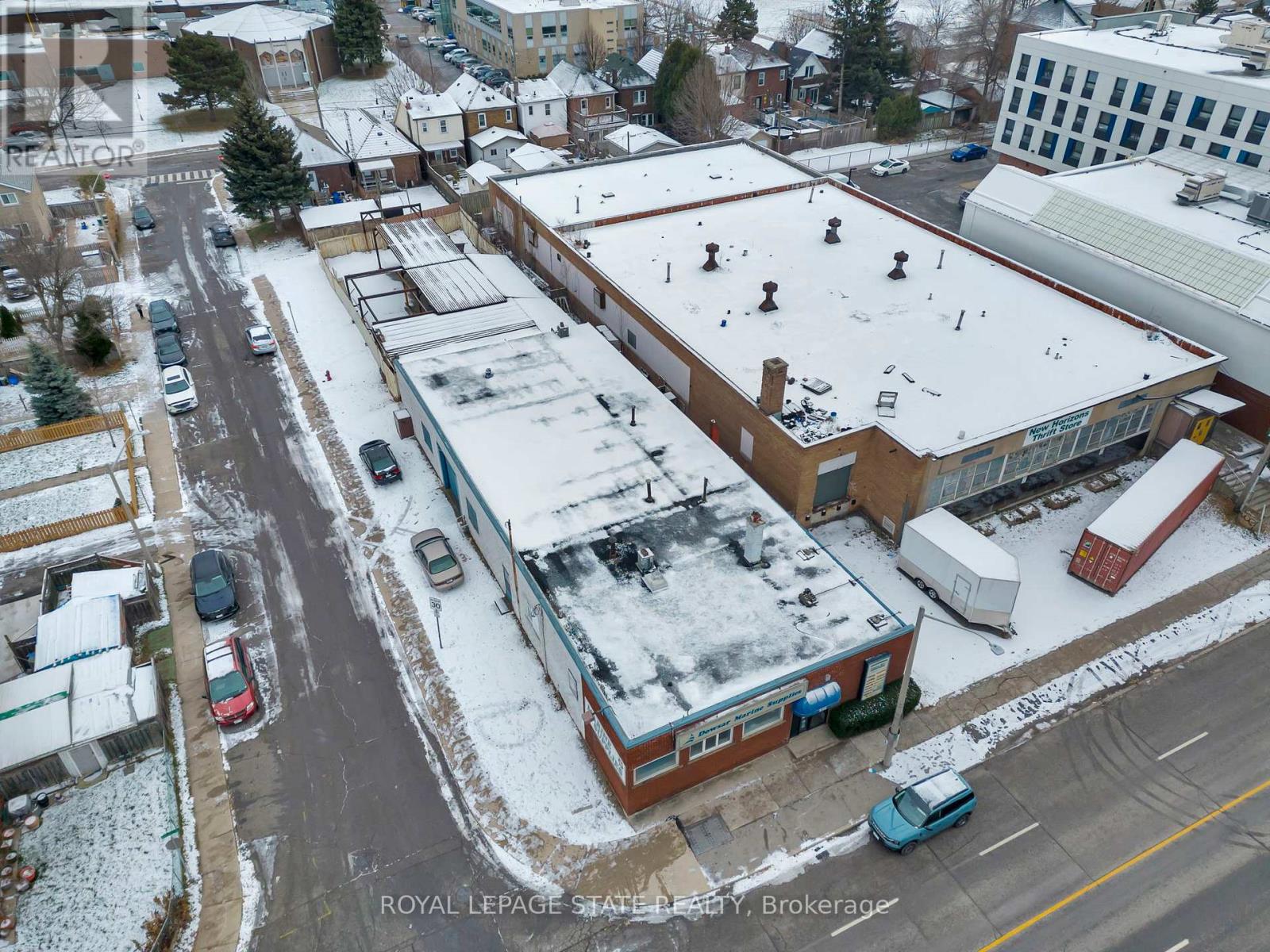 522 James Street N Property Photo 3