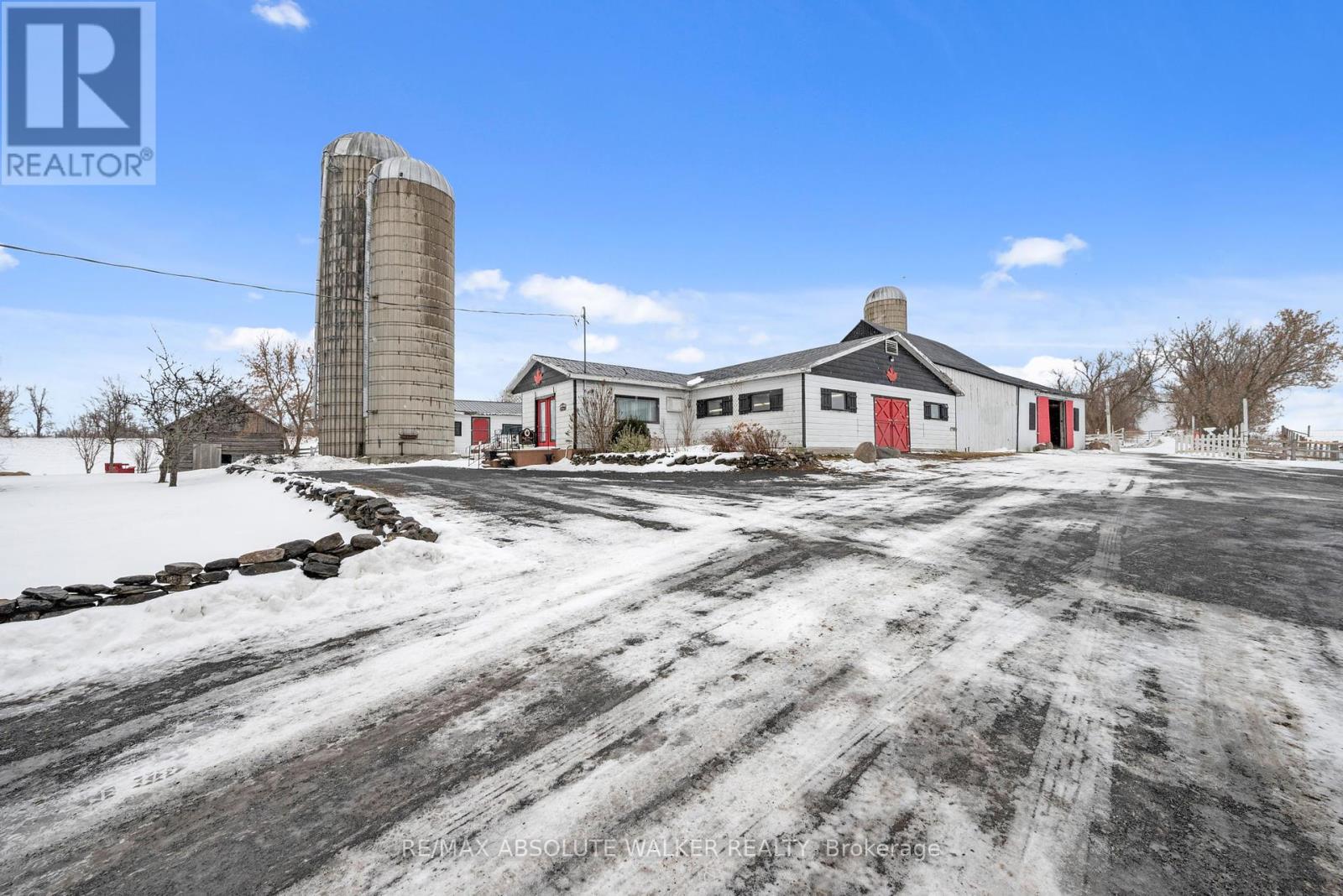 19152 County 25 Road Property Photo 8