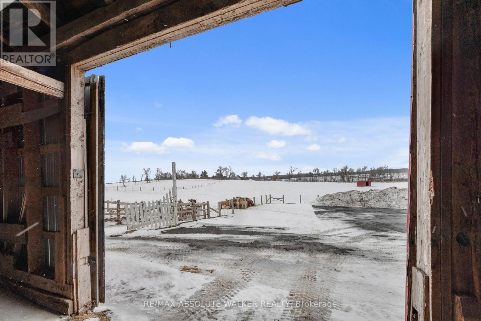 19152 County 25 Road Property Photo 9