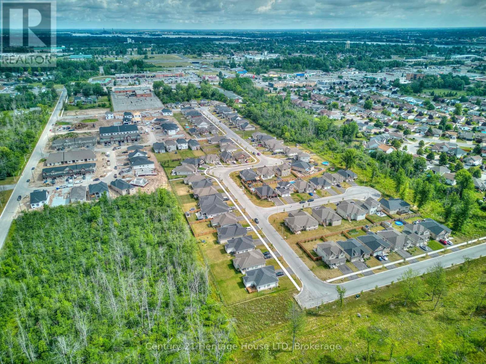 19 - 397 Garrison Road Property Photo 5