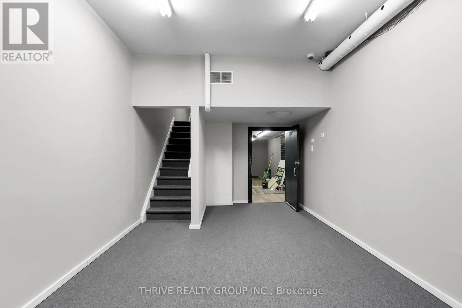 200 Dundas Street Property Photo 5