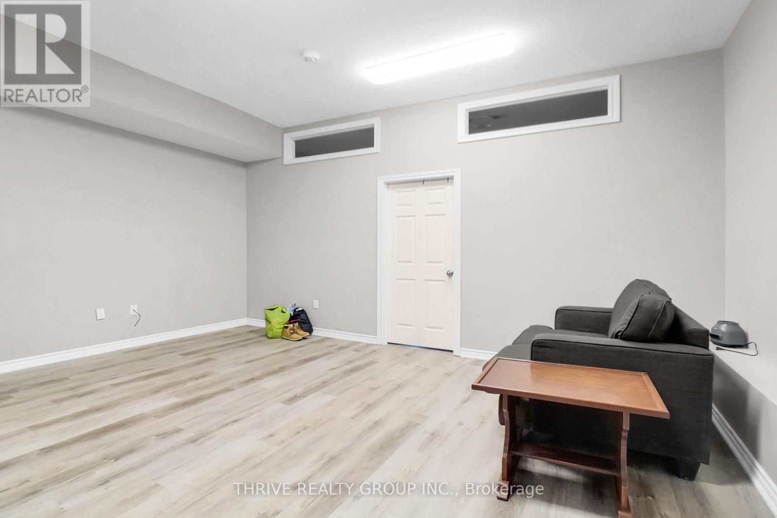 200 Dundas Street Property Photo 9