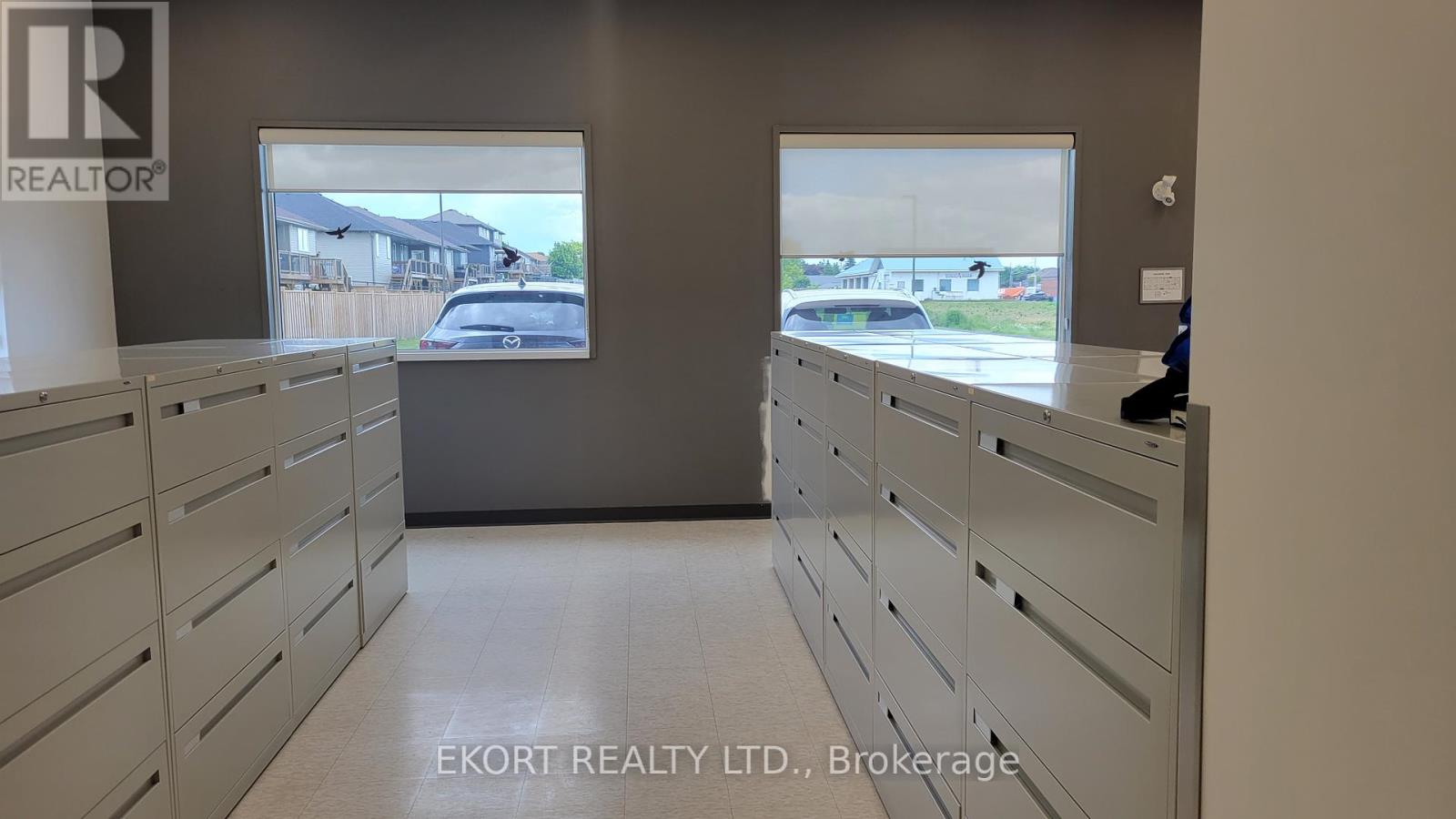 17468 Highway 2 Property Photo 4
