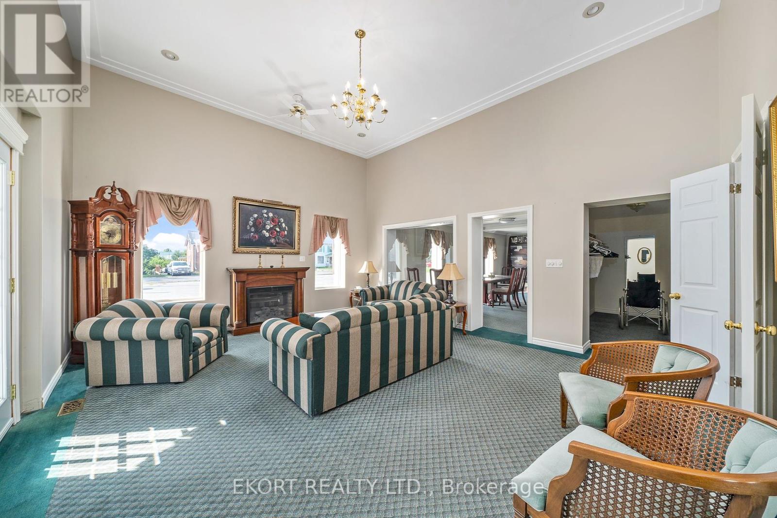 87 James Street Property Photo 5