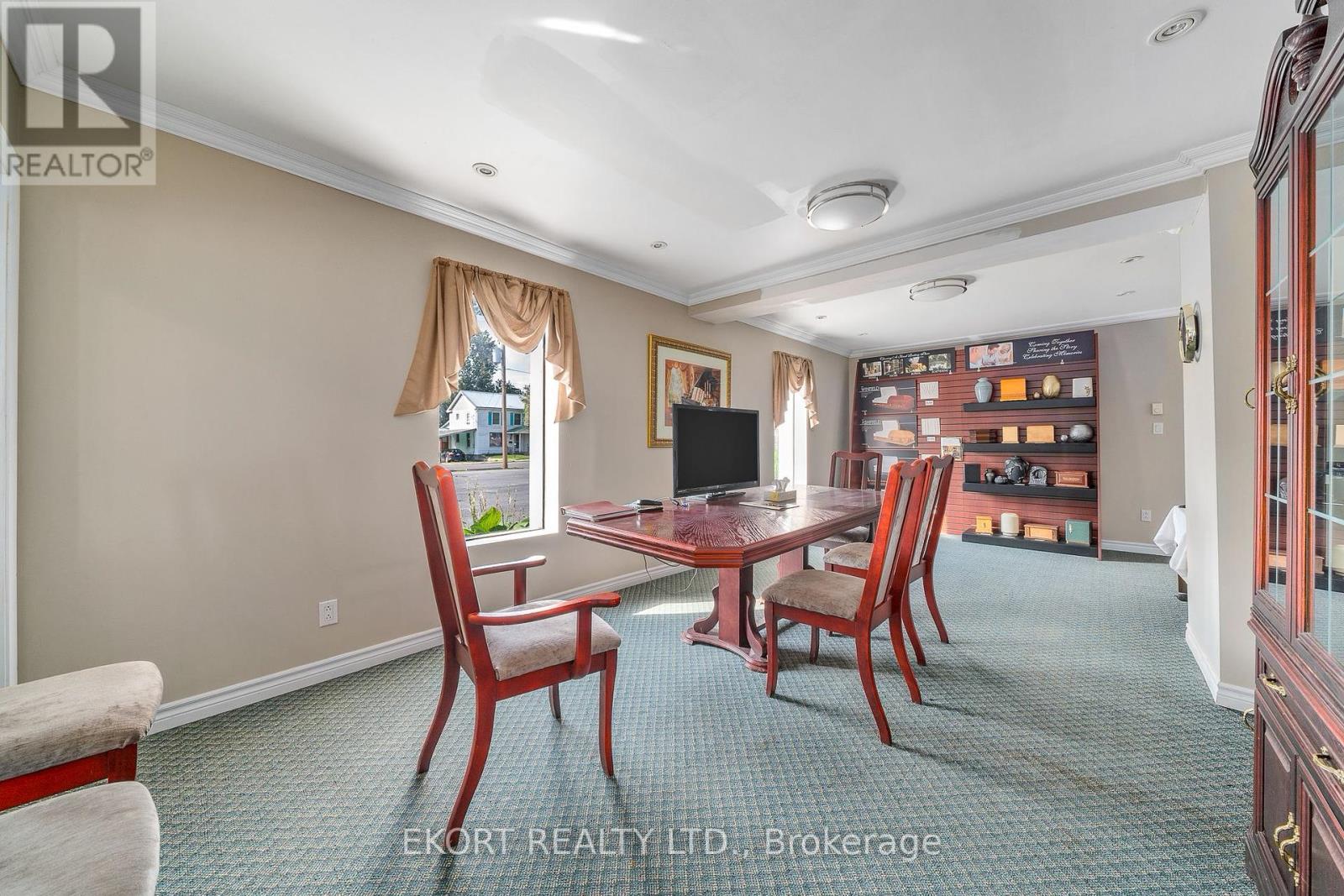 87 James Street Property Photo 15