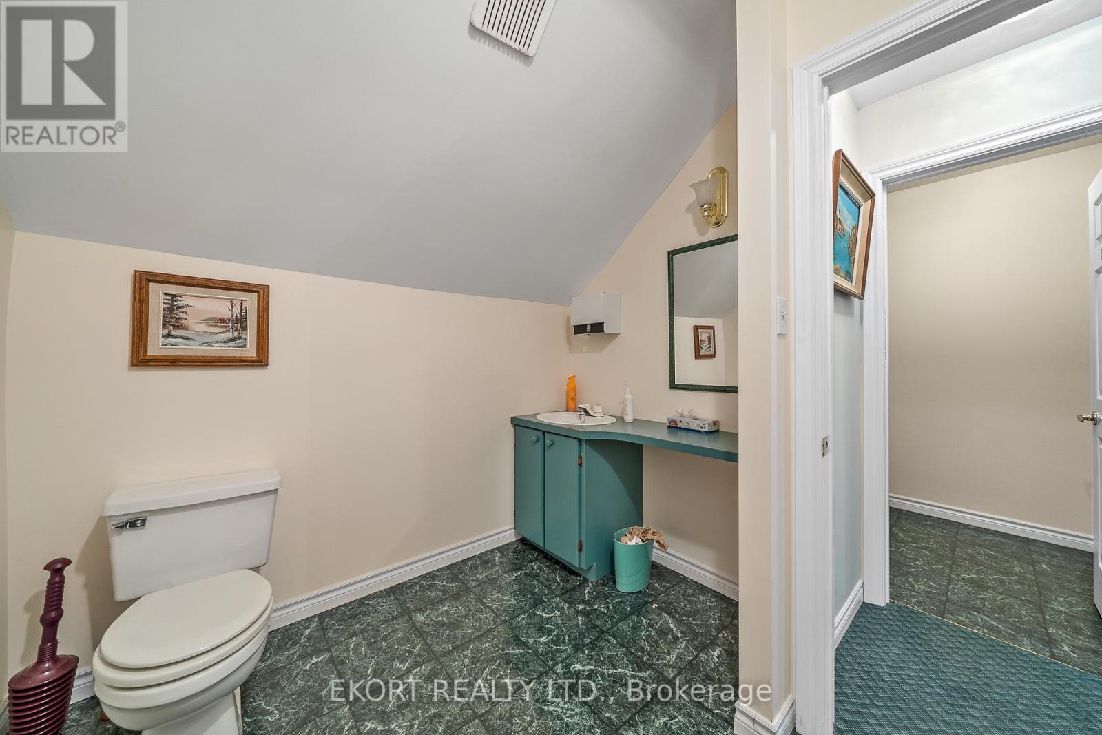87 James Street Property Photo 22
