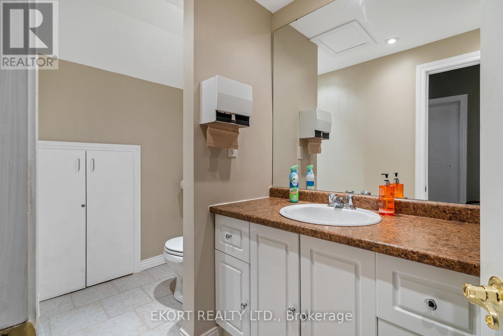 87 James Street Property Photo 26