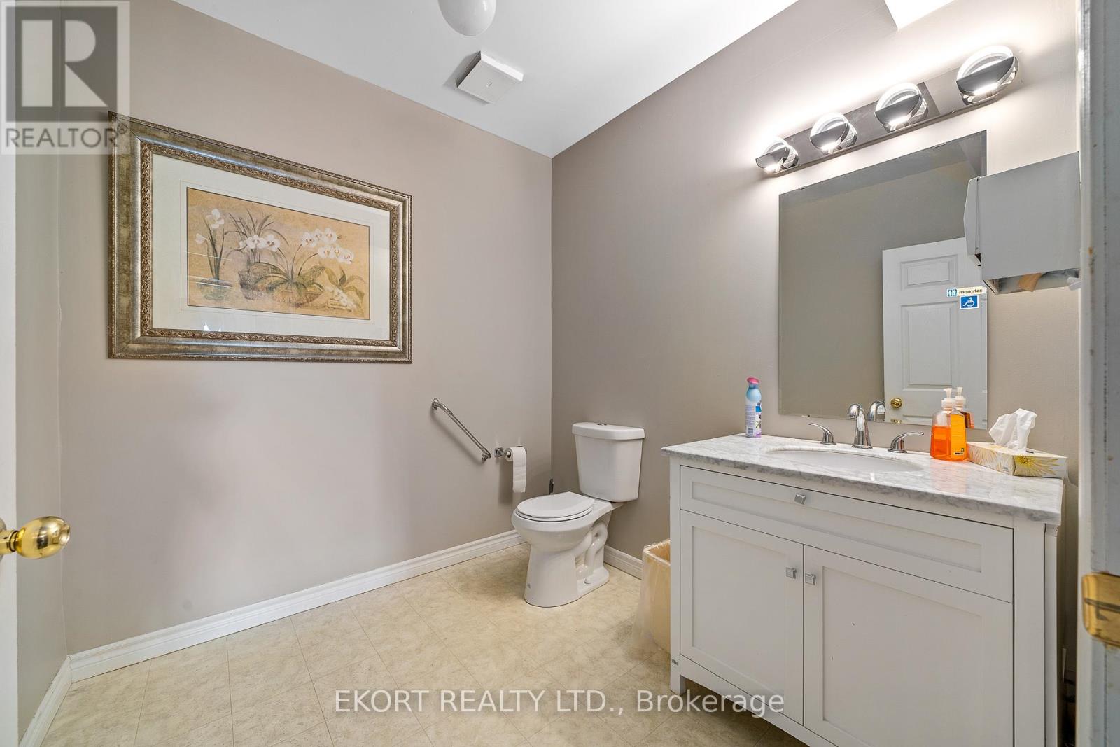 87 James Street Property Photo 27
