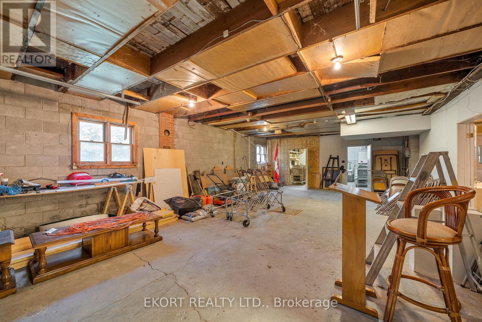 87 James Street Property Photo 28