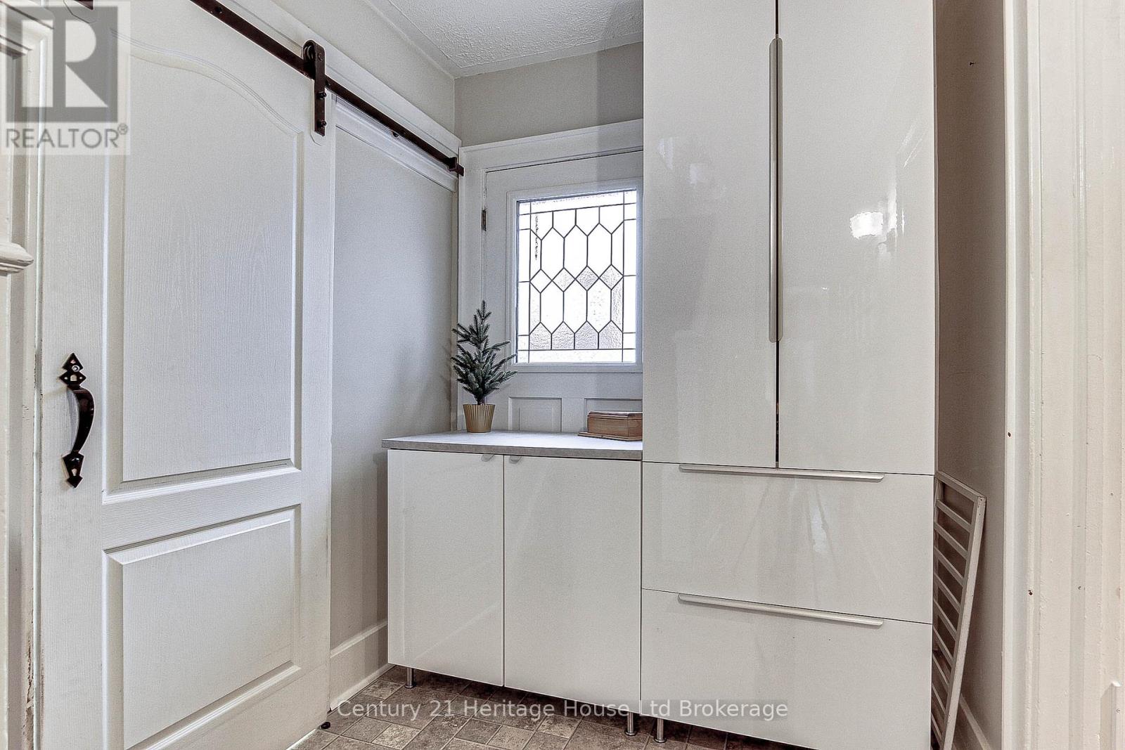 2 Church Street Property Photo 22