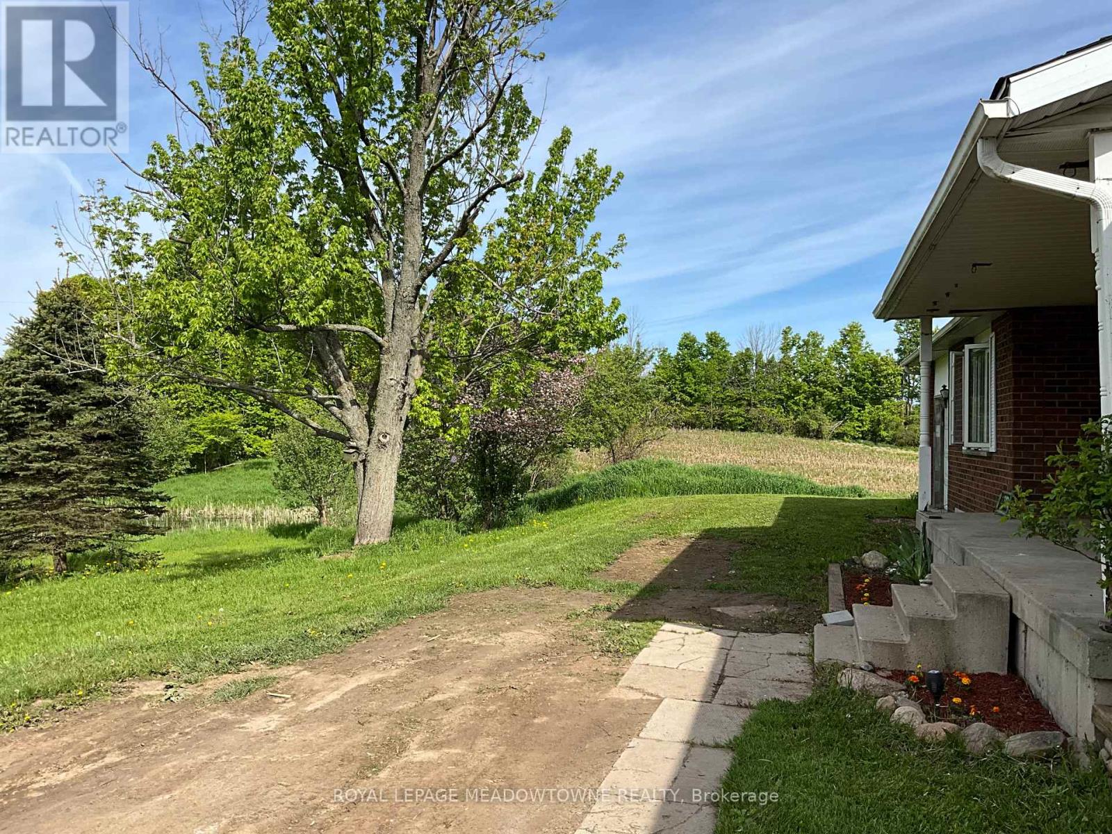 5167 Fifth Line Property Photo 2