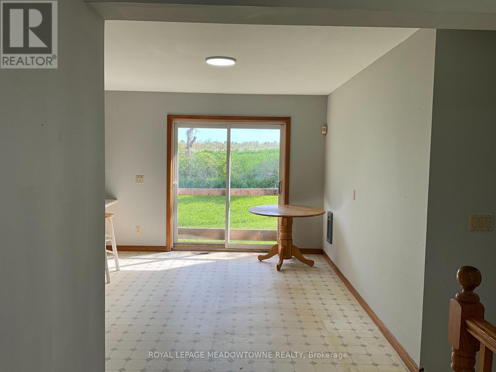 5167 Fifth Line Property Photo 11