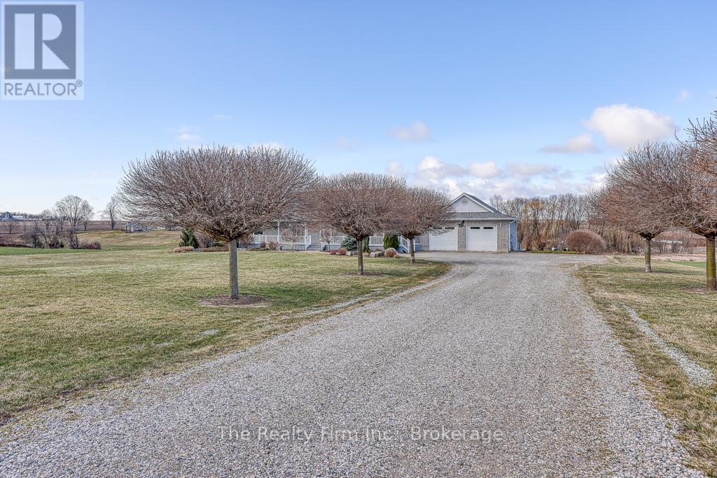 716173 18th Line Property Photo 3
