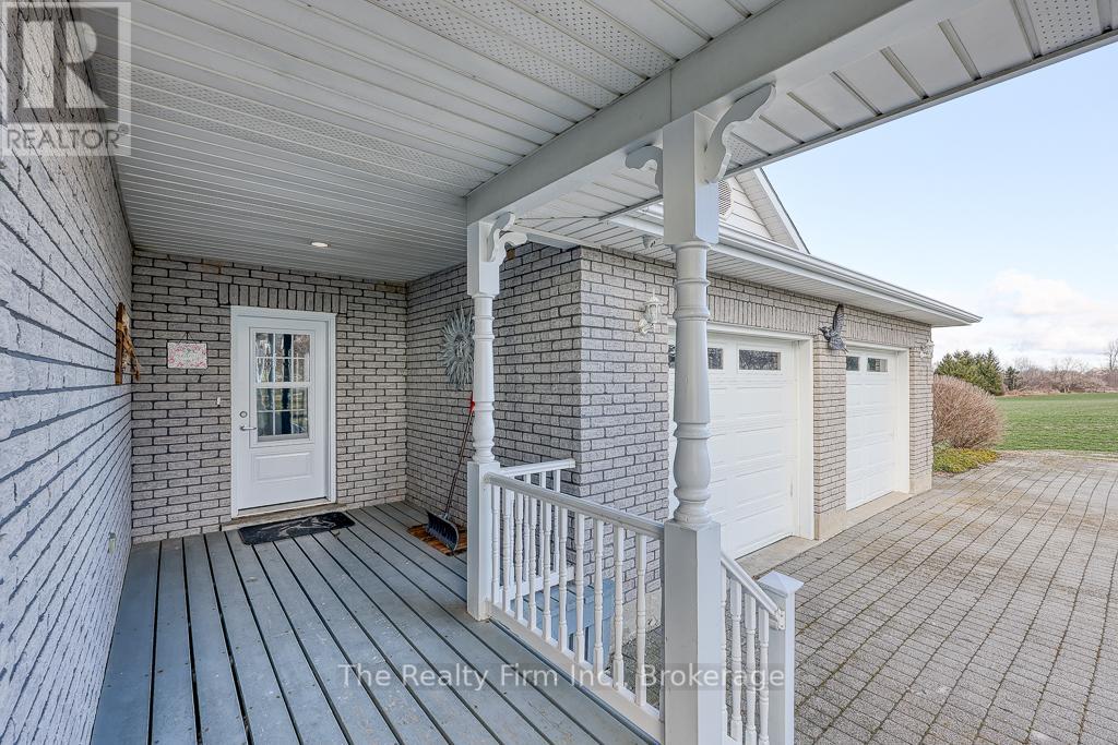 716173 18th Line Property Photo 4