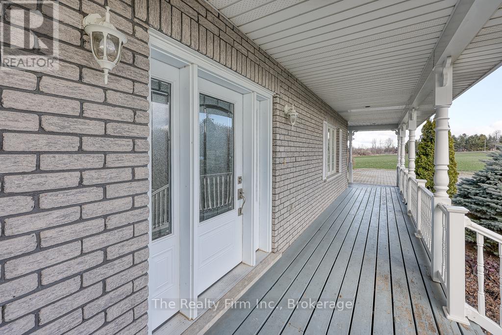 716173 18th Line Property Photo 5
