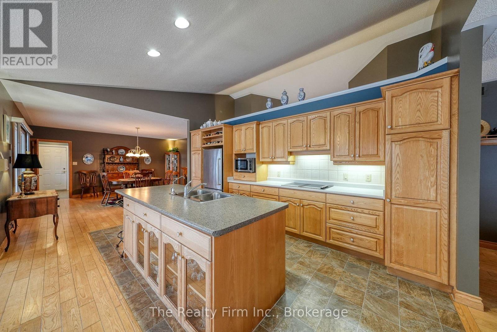 716173 18th Line Property Photo 13