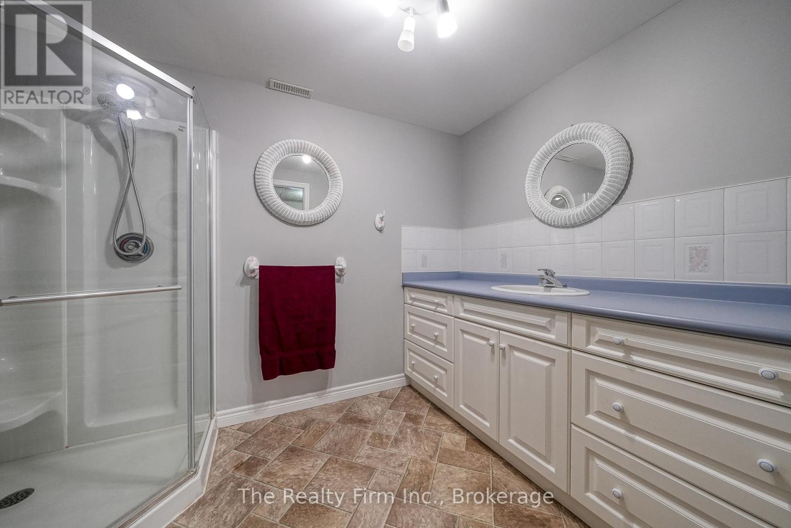 716173 18th Line Property Photo 30