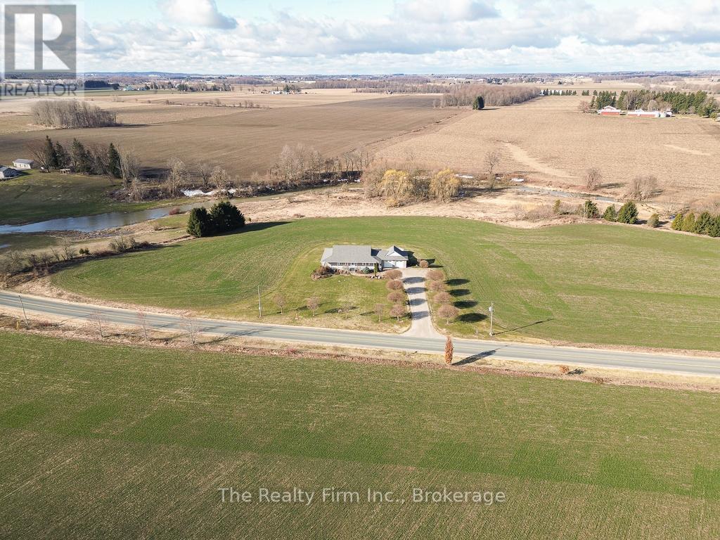 716173 18th Line Property Photo 34